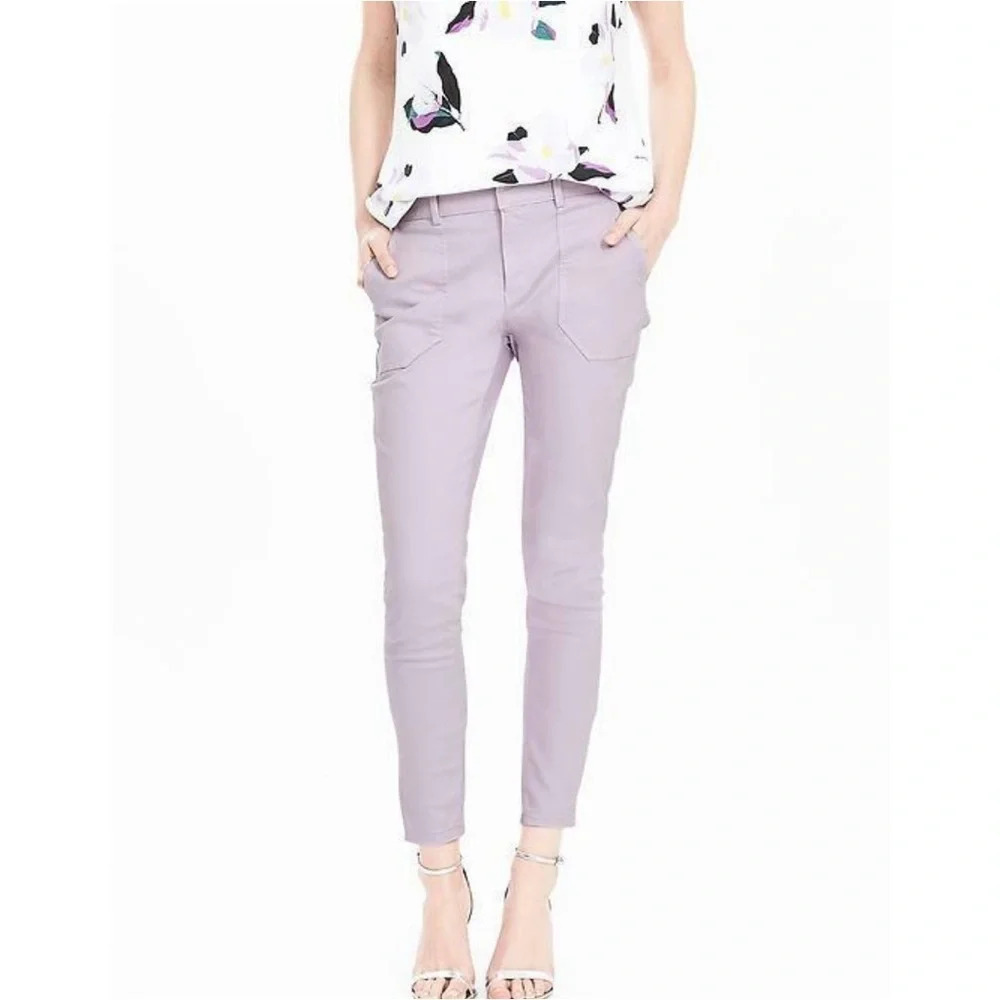 Banana Republic Sloan Cargo Utility Pants in Lilac Purple Size 6